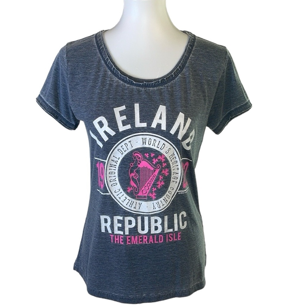 Irish Connexxion T-Shirt Gray Pink Size Medium NWT